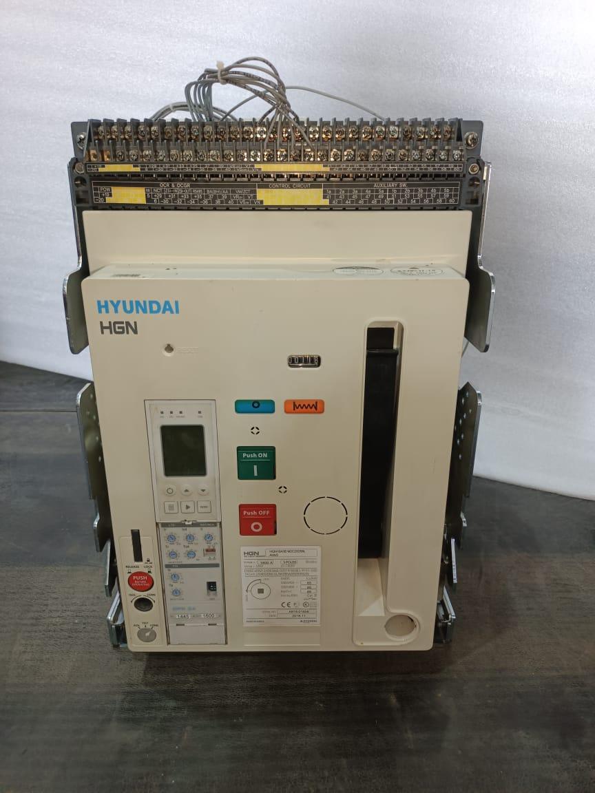 HYUNDAI HGN16A3B  HYUNDAI HGN16A3B M2C2S258L AIR CIRCUIT BREAKER HGN 1600AMP AIR CIRCUIT BREAKER