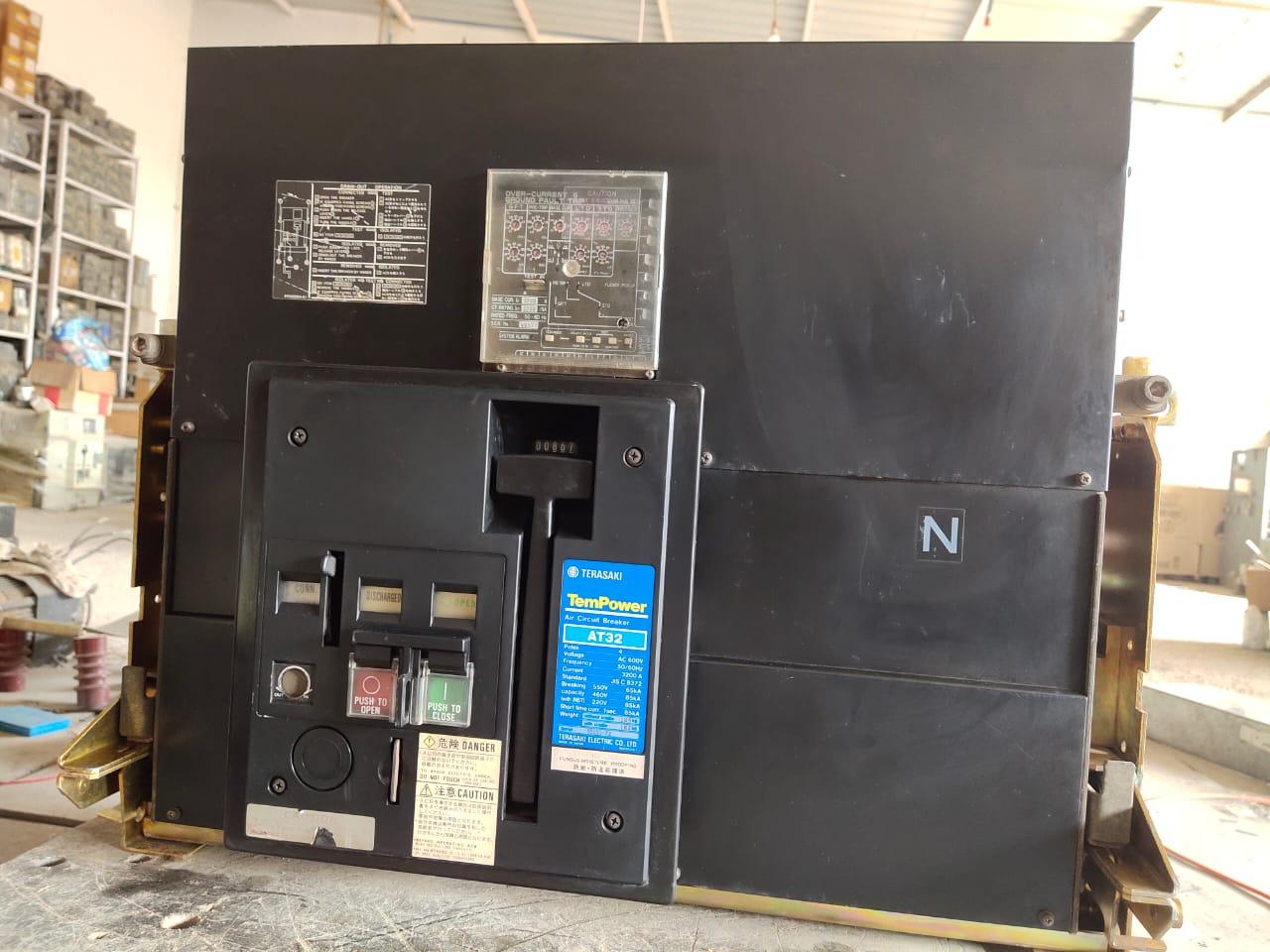 TERASAKI AT32 AIR CIRCUIT BREAKER TEMPOWER AT32 AIR CIRCUIT BREAKER